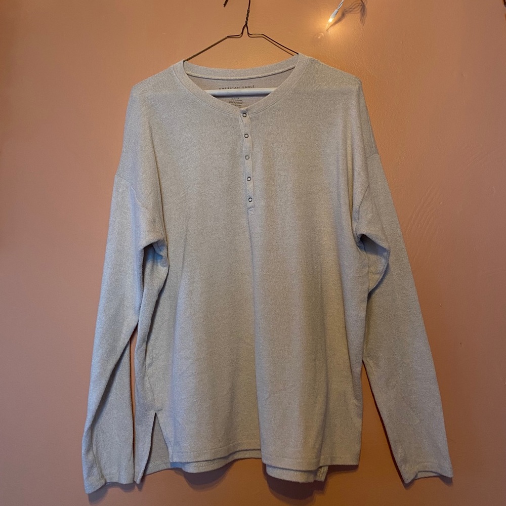 Women’s oversized long sleeve